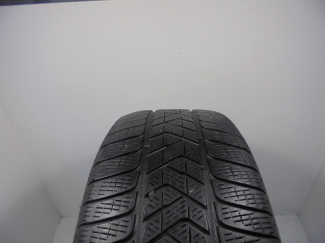 Pirelli Scorpion Winter reifen